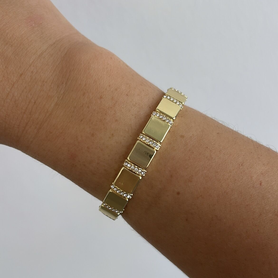 Özel Seri Zirkon Taşlı Plaka Lastikli Bileklik