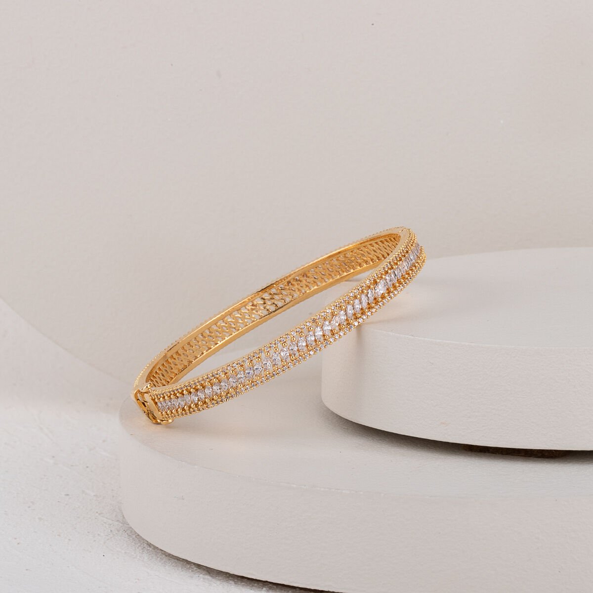 İthal Zirkon Taşlı Kelepçe 17 cm