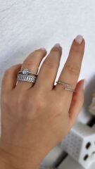 Özel Seri Zirkon Taşlı Kalpli Tektaş Yüzük (Ayarlı)