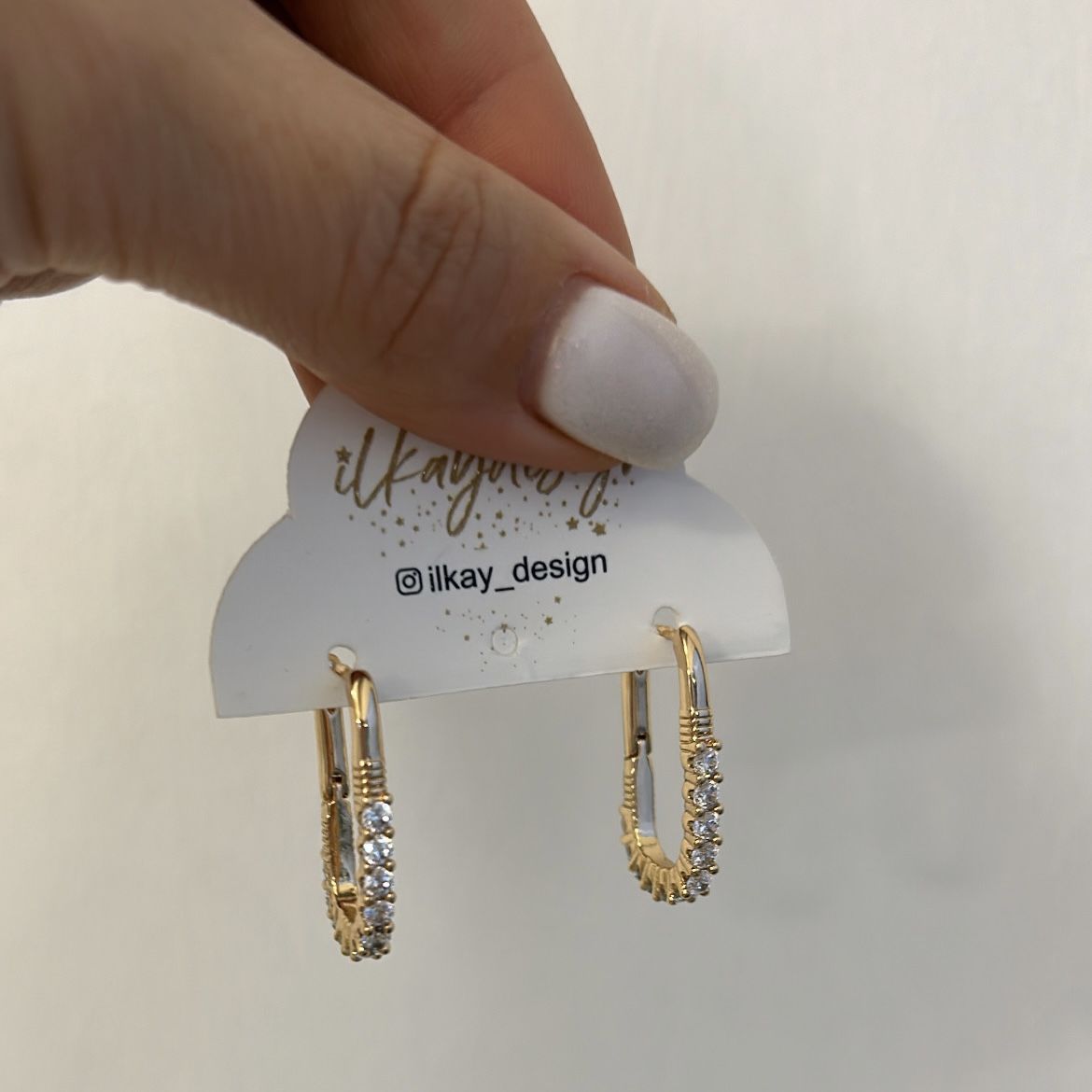 Vip Seri Oval Taşlı Halka Küpe 2cm