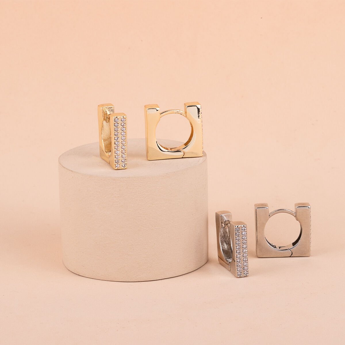 Özel Seri Köşeli  Taşlı Küpe