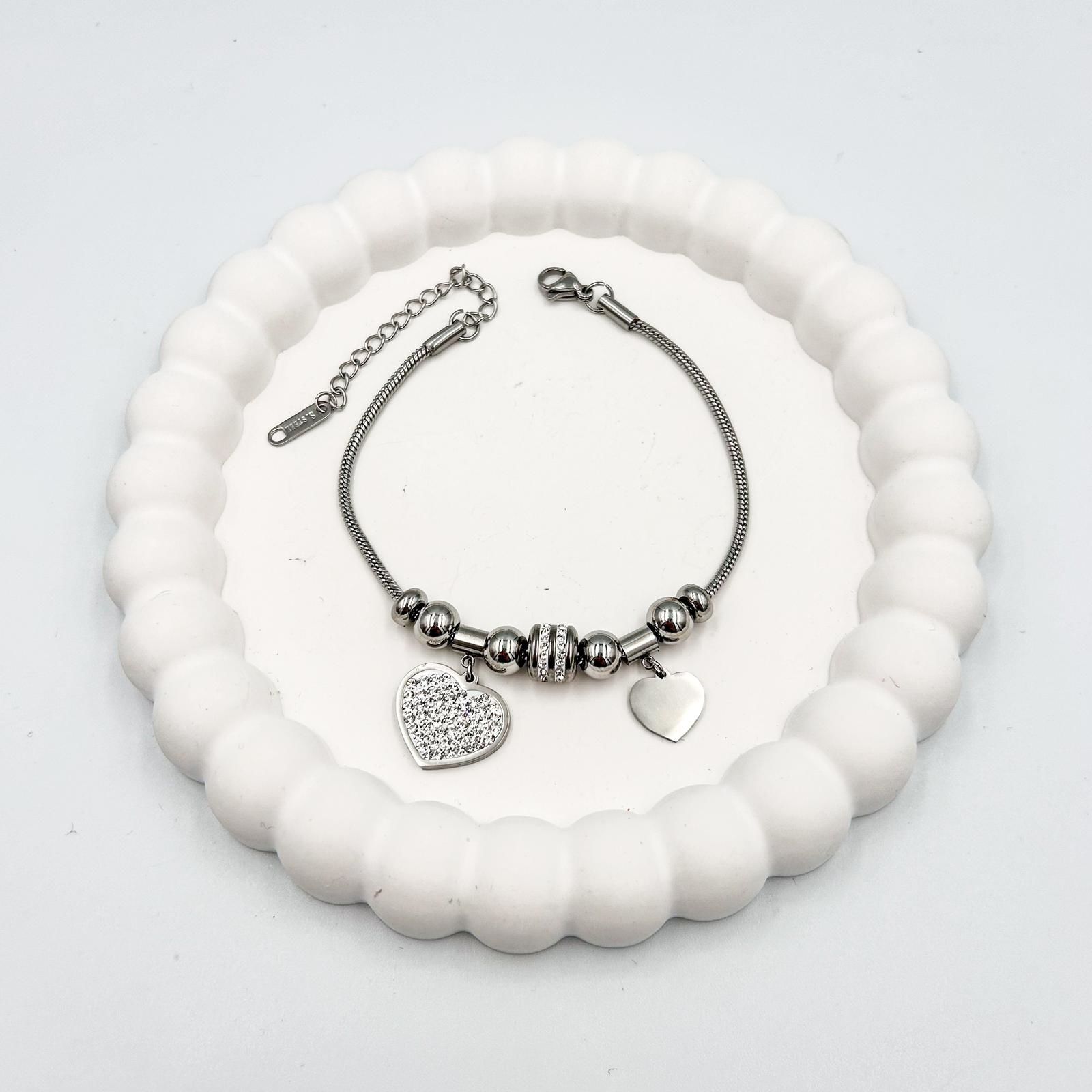 Çelik Kalpli Taşlı Bileklik 22cm
