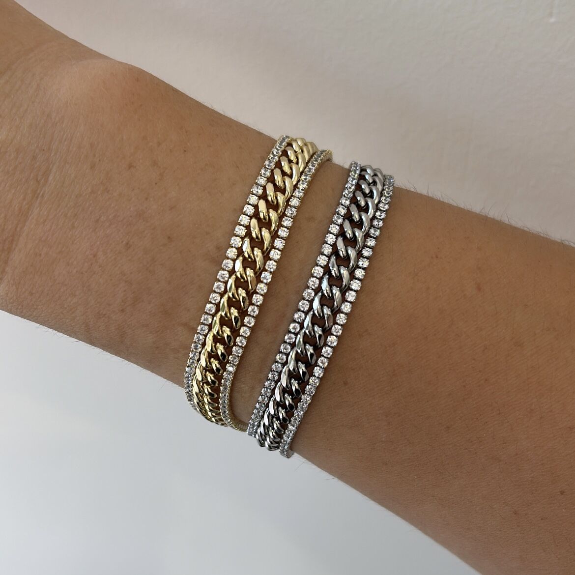 Vip Seri Taşlı Zincirli Bileklik 18cm