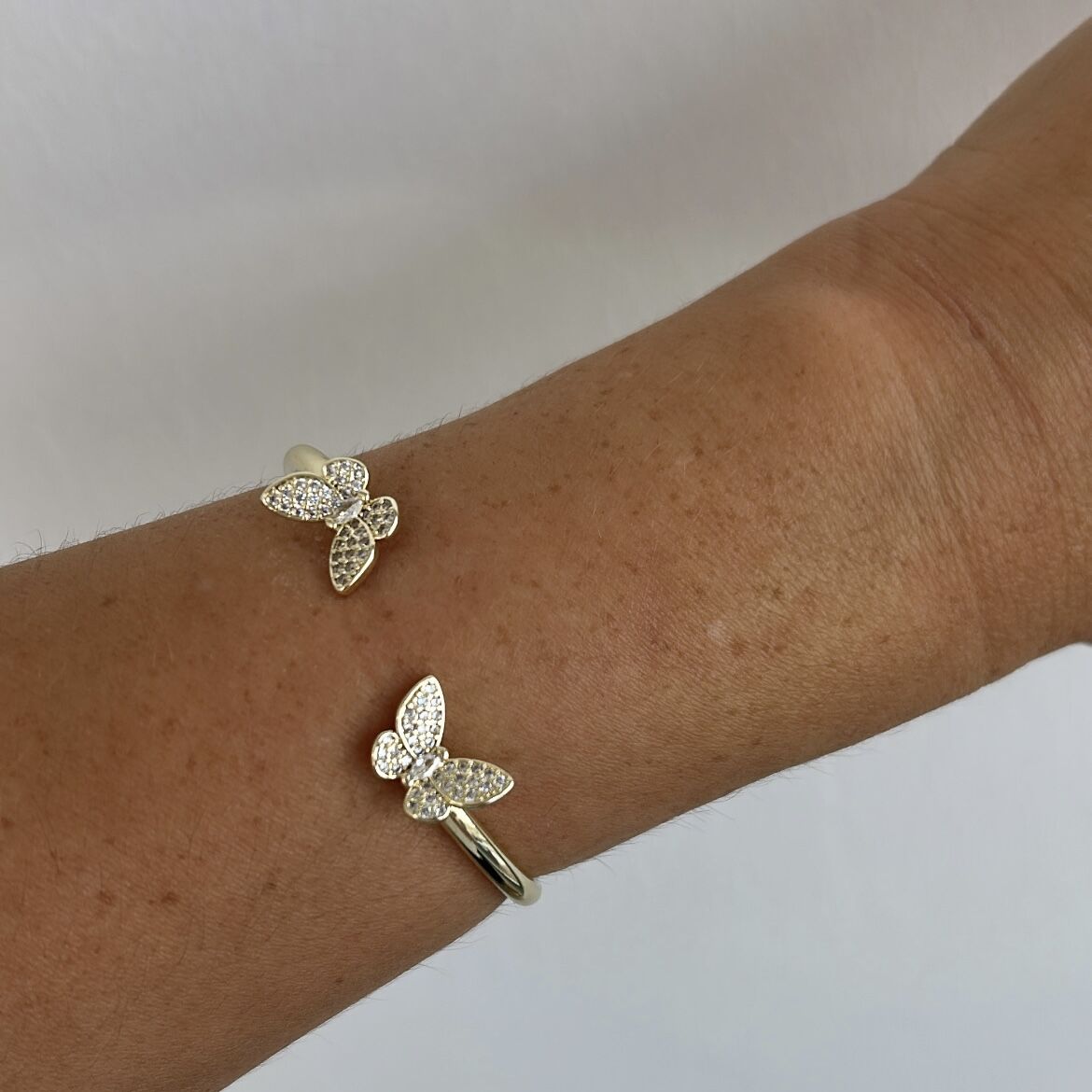 Özel Seri 14k Gold Taşlı Kelebekli Kelepçe 17cm