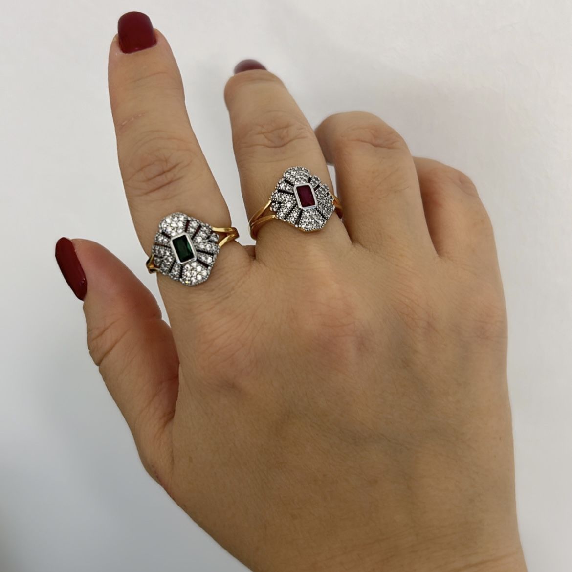 Özel Seri Zirkon Taşlı Renkli Geometrik Yüzük (AYARLI)