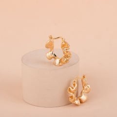 Özel Seri Dalgalı Halka Küpe 2cm