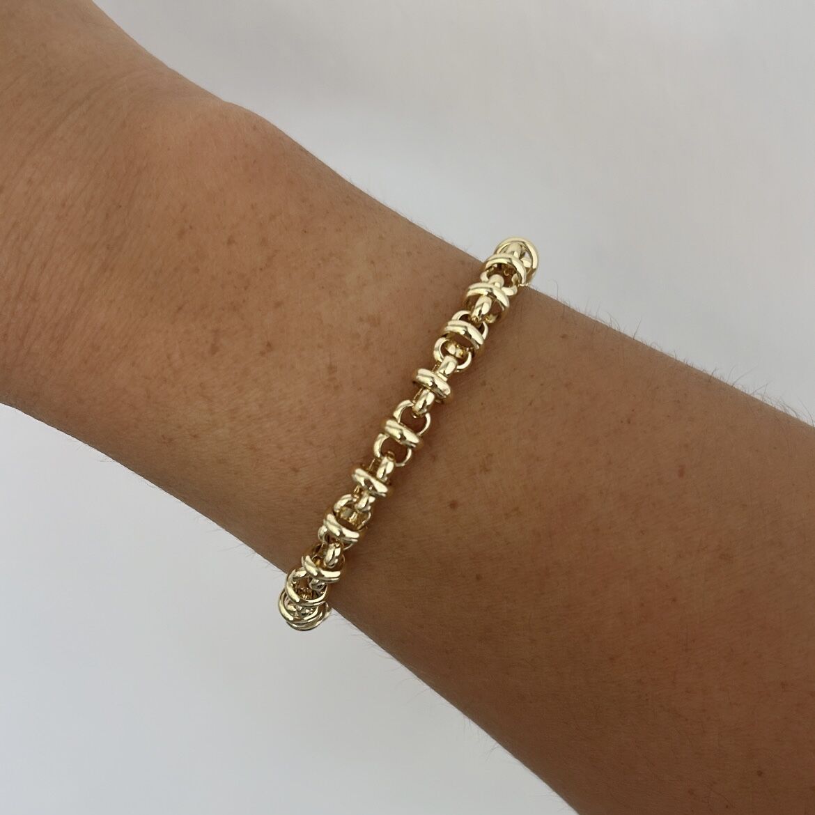Özel Seri 14K Gold Silindir Zincir Bileklik 19cm