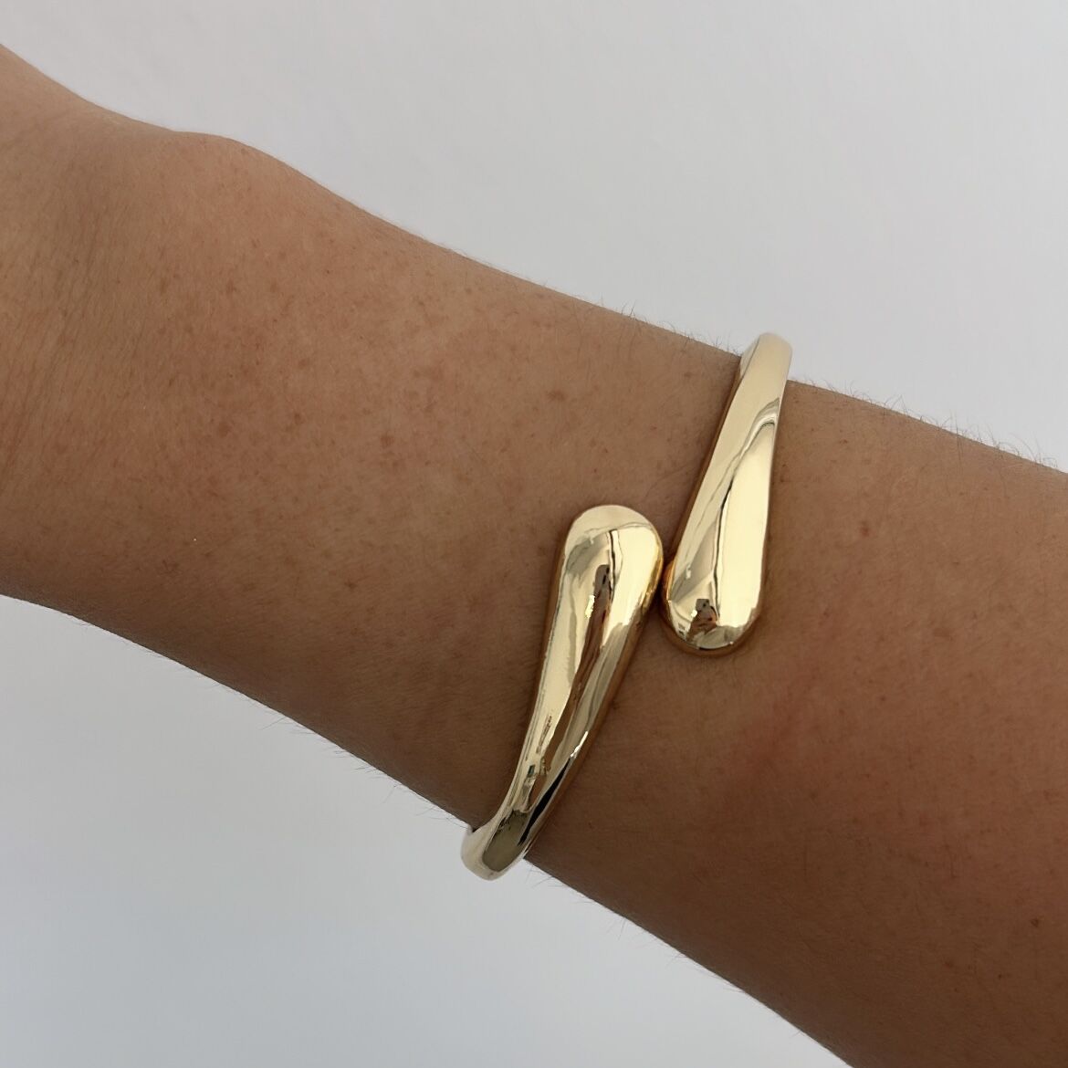 Özel Seri 14K  Damla Detaylı Kelepçe 17cm