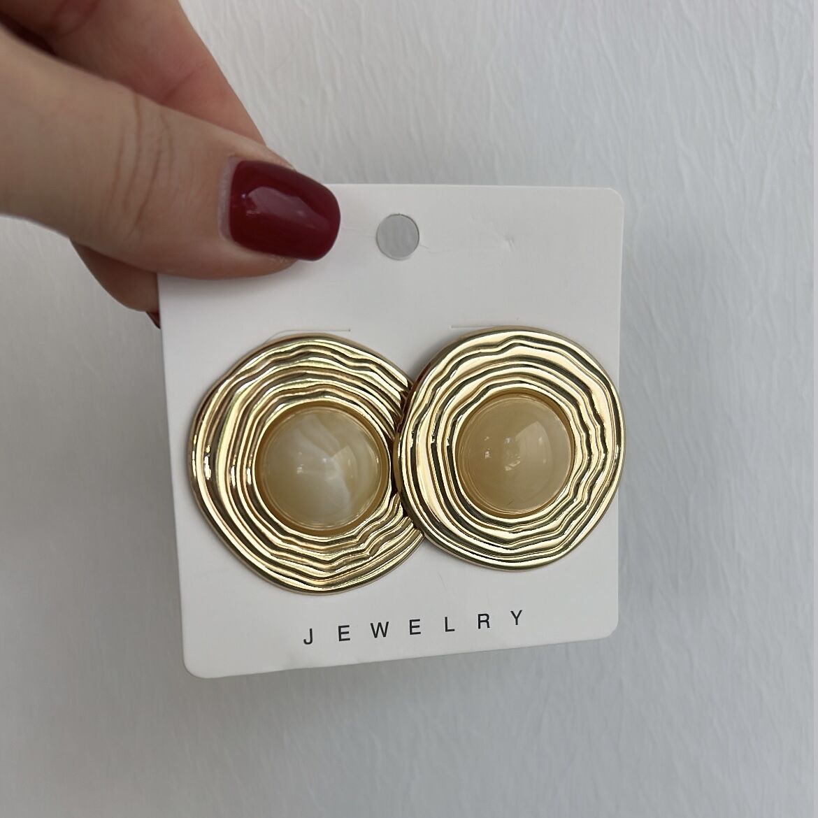 Özel Seri Bej Daire Küpe 3 cm