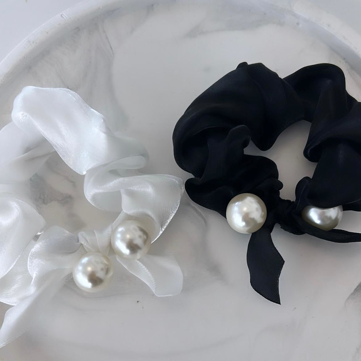 İnci Detaylı Organze Lastik Toka