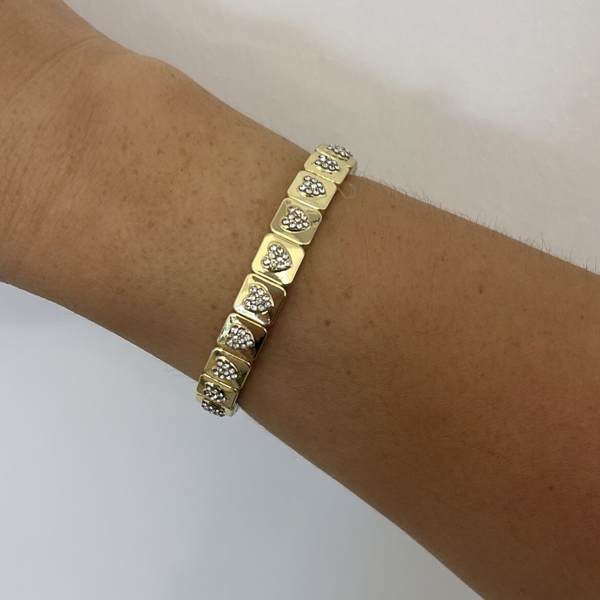 Özel Seri Kalpli Taşlı Lastik Bileklik