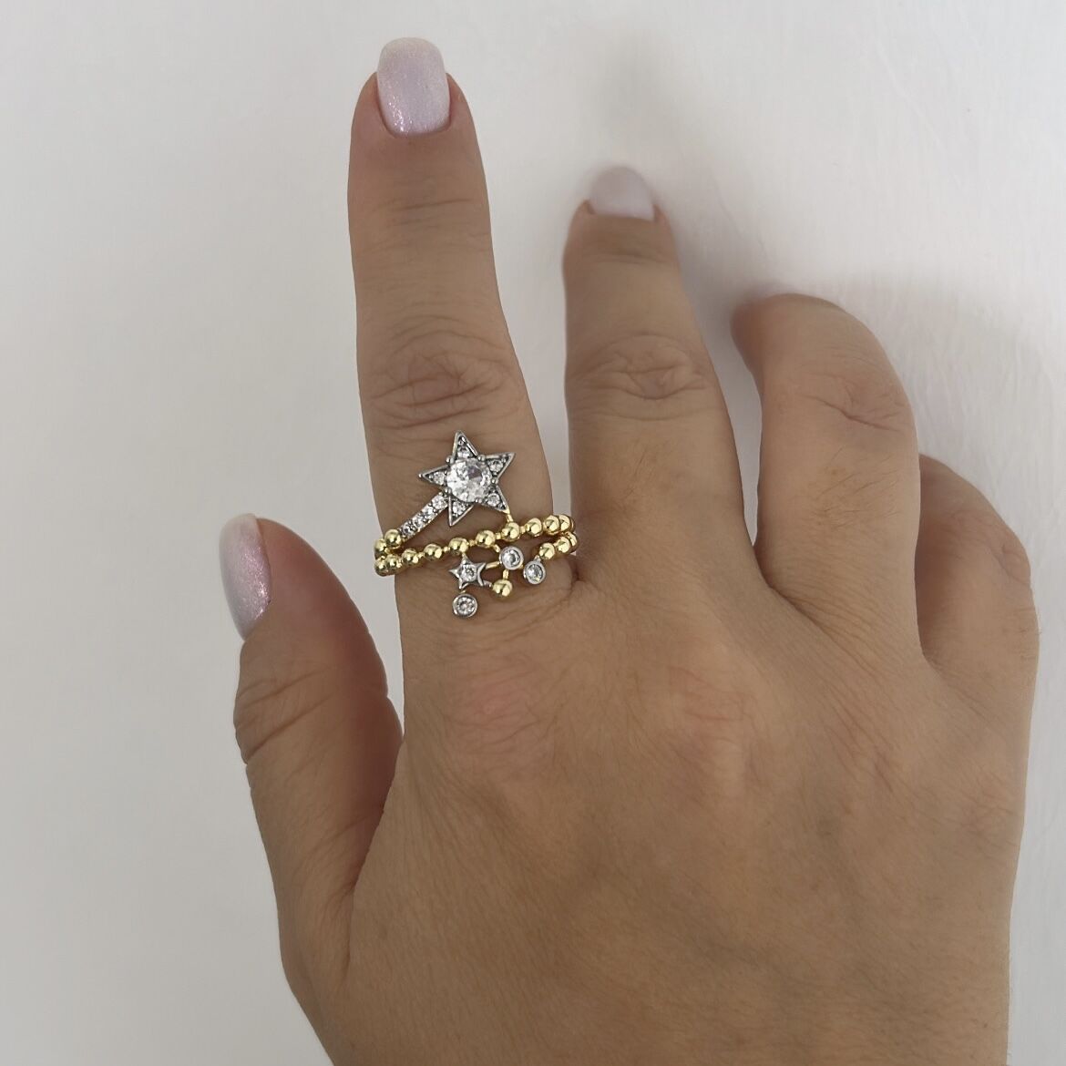 Özel Seri Zirkon Taşlı Yıldızlı Yüzük (Ayarlı)