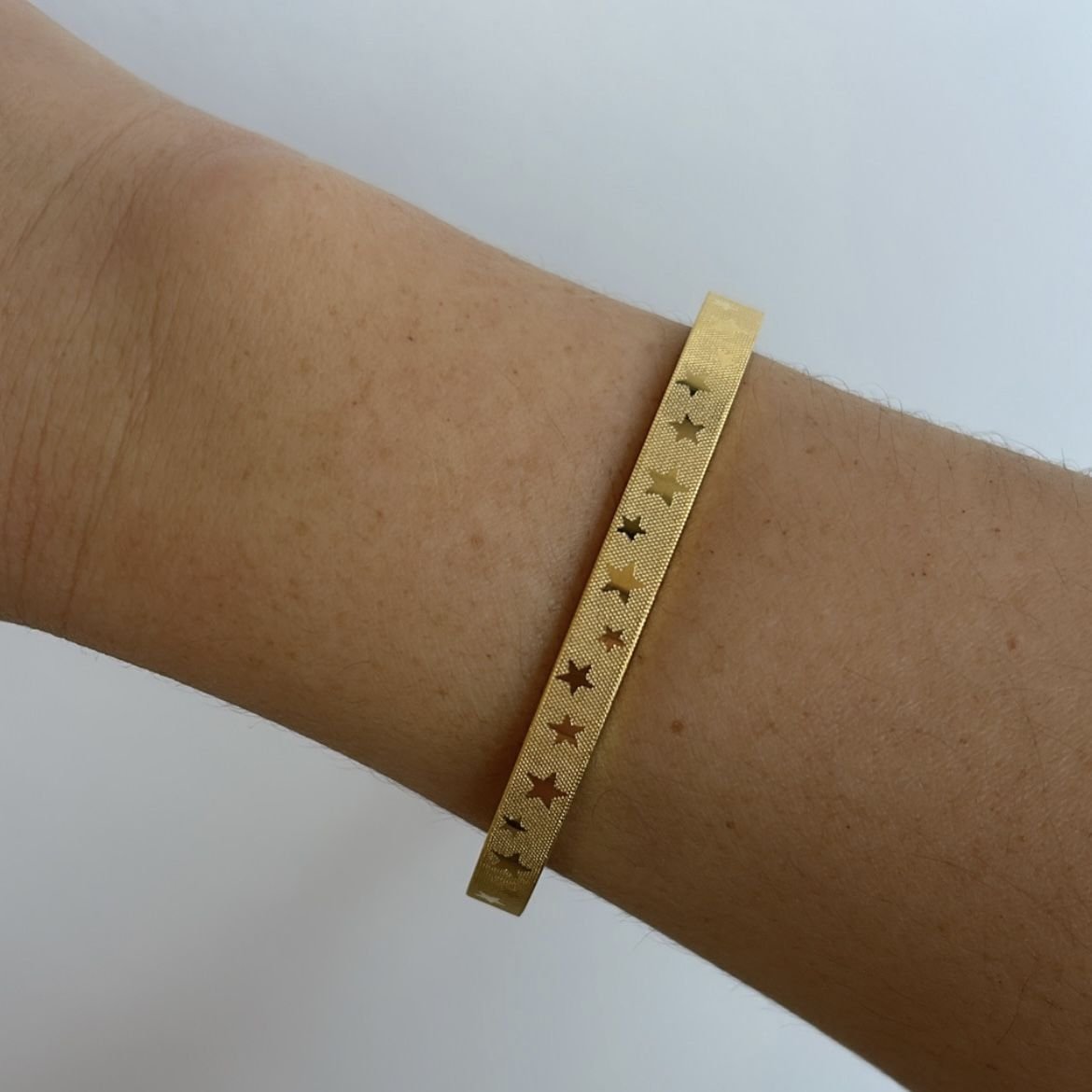 Çelik Yıldızlı Kelepçe 17cm Gold