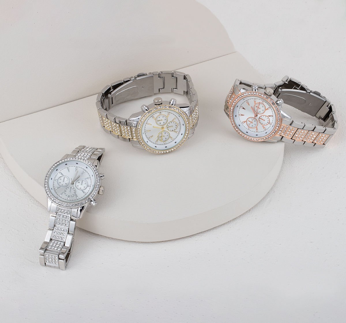 Zirkon Taşlı  Saat