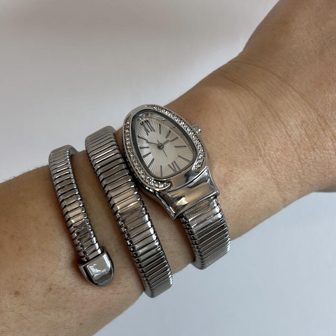 Taşlı Dolamalı Blg Saat