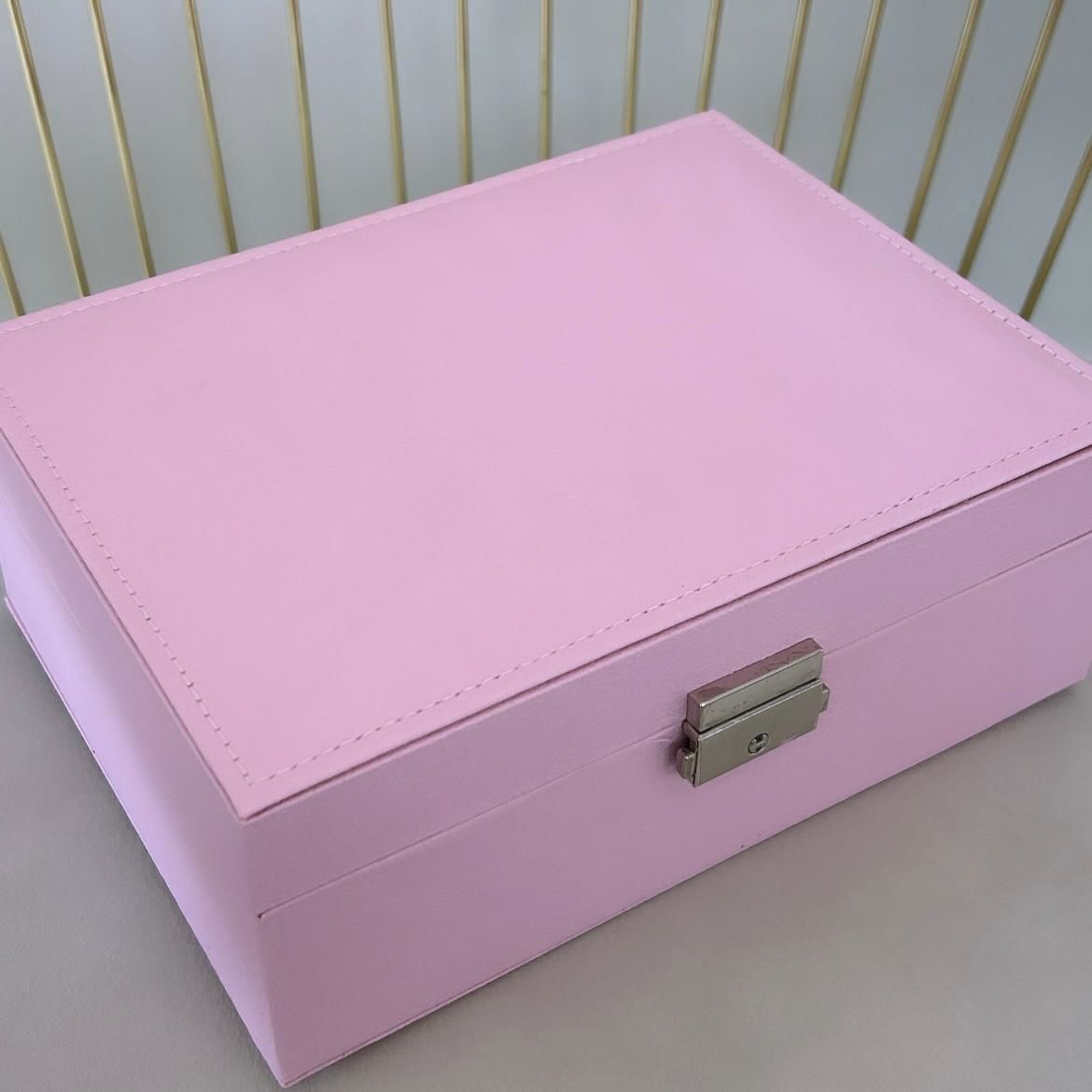 Deri Pembe Kaplamalı Kilitli Takı Kutusu 17x23x6 cm