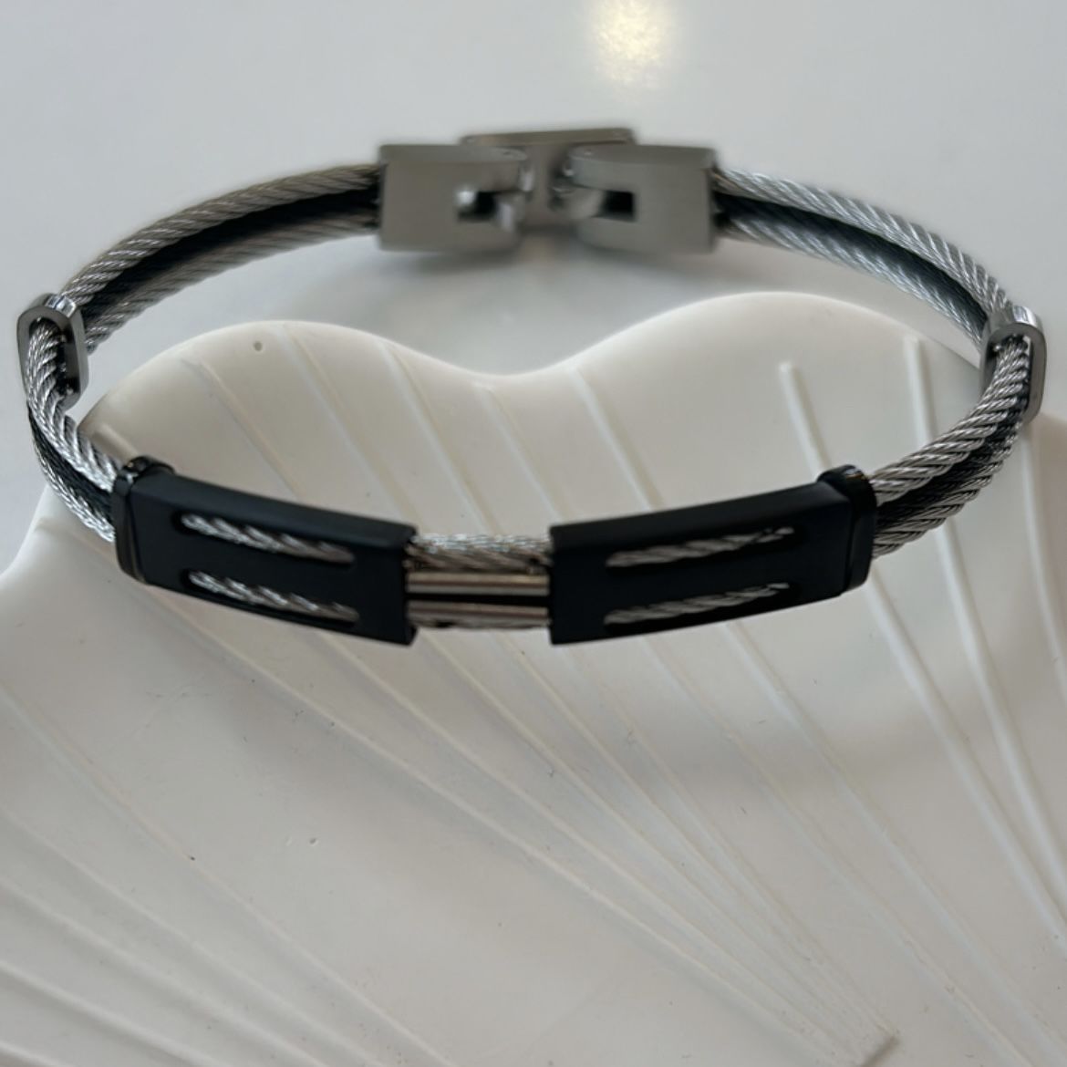 Çelik Siyah Parçalı Bileklik 22cm