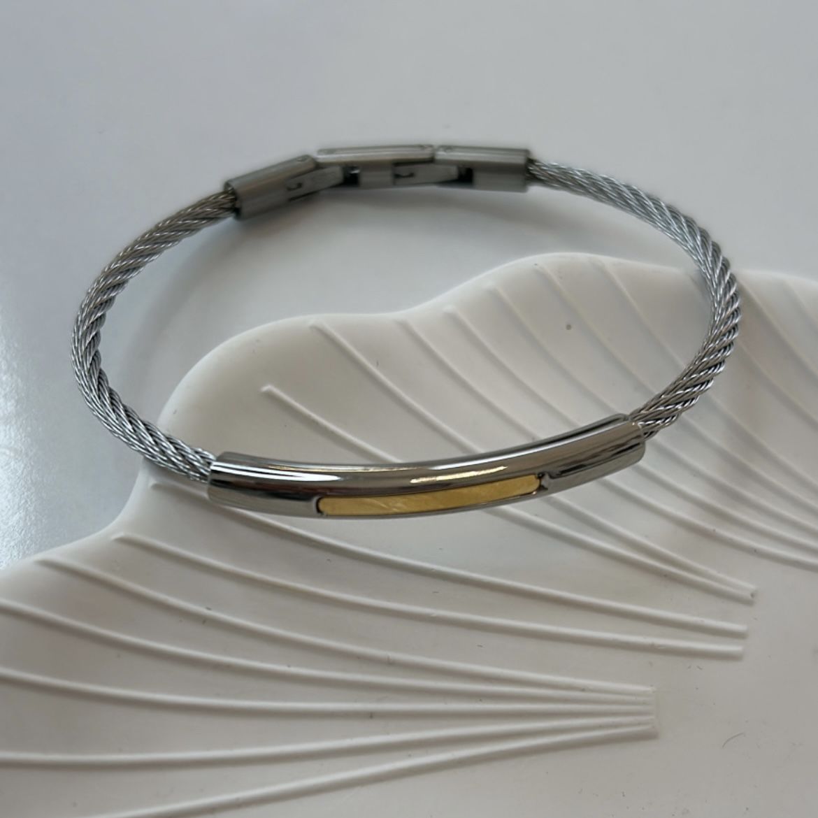 Çelik Gold Plaka Detaylı Bileklik 21cm