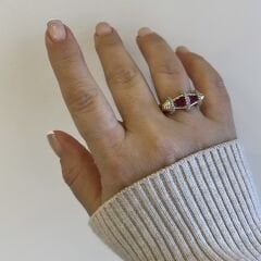 Özel Seri Bordo Baget Taşlı Köşeli Yüzük Ayarlı