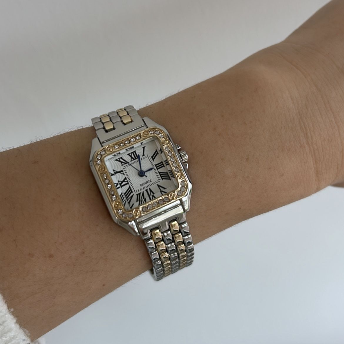 Zirkon Taşlı Kristal Kadranlı Saat