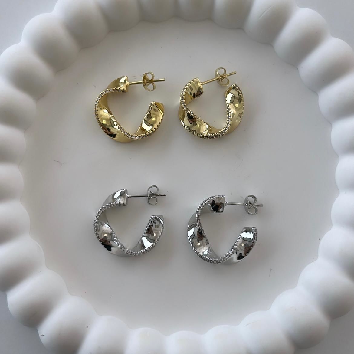 Özel Seri Zirkon Taşlı Crt Küpe 2 cm