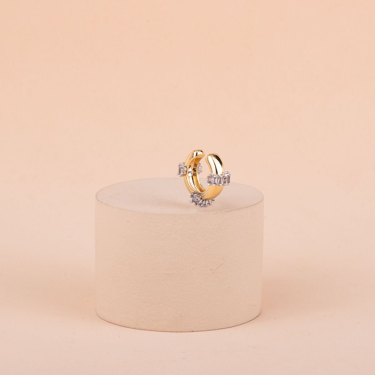 Özel Seri Zirkon Baget Taşlı Kıkırdak Küpe