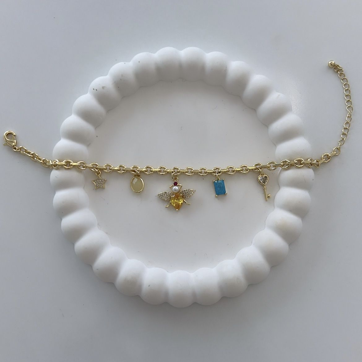 Özel Seri Arı Charmlı Bileklik 23cm