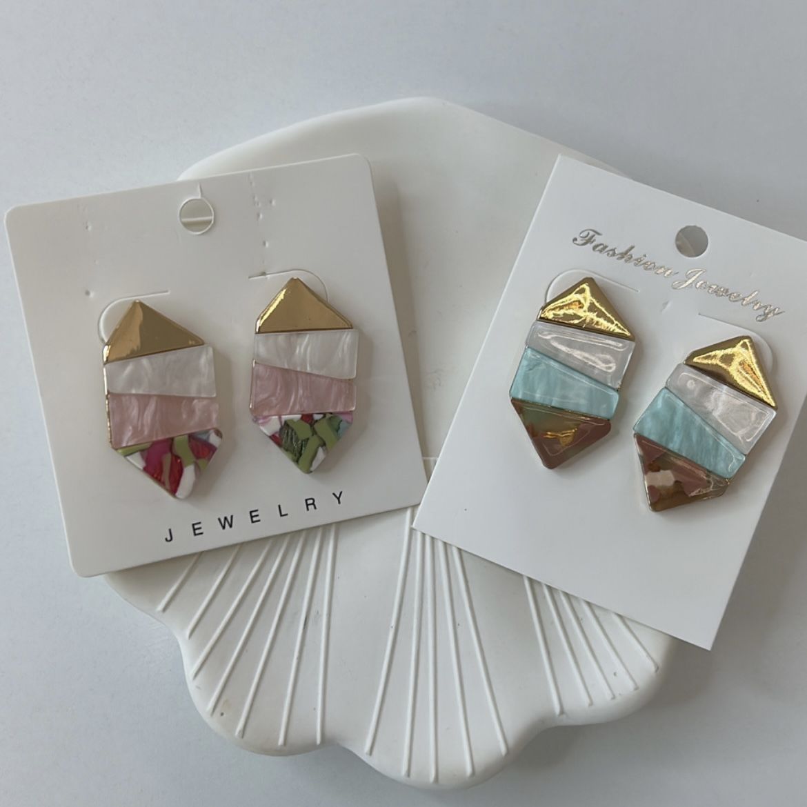 Özel Seri Renkli Sedefli Plaka Küpe