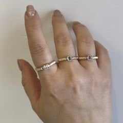 Özel Seri Köşeli Baget Taşlı Yüzük Ayarlı