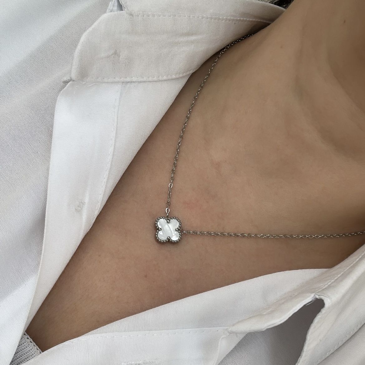 Çelik Beyaz/Gümüş Yonca Kolye 45cm