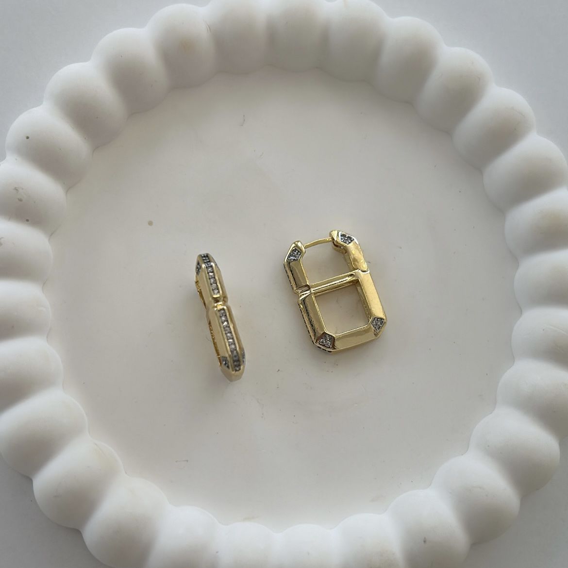 Özel Seri  Zirkon Taşlı Bagi Küpe 2,5cm