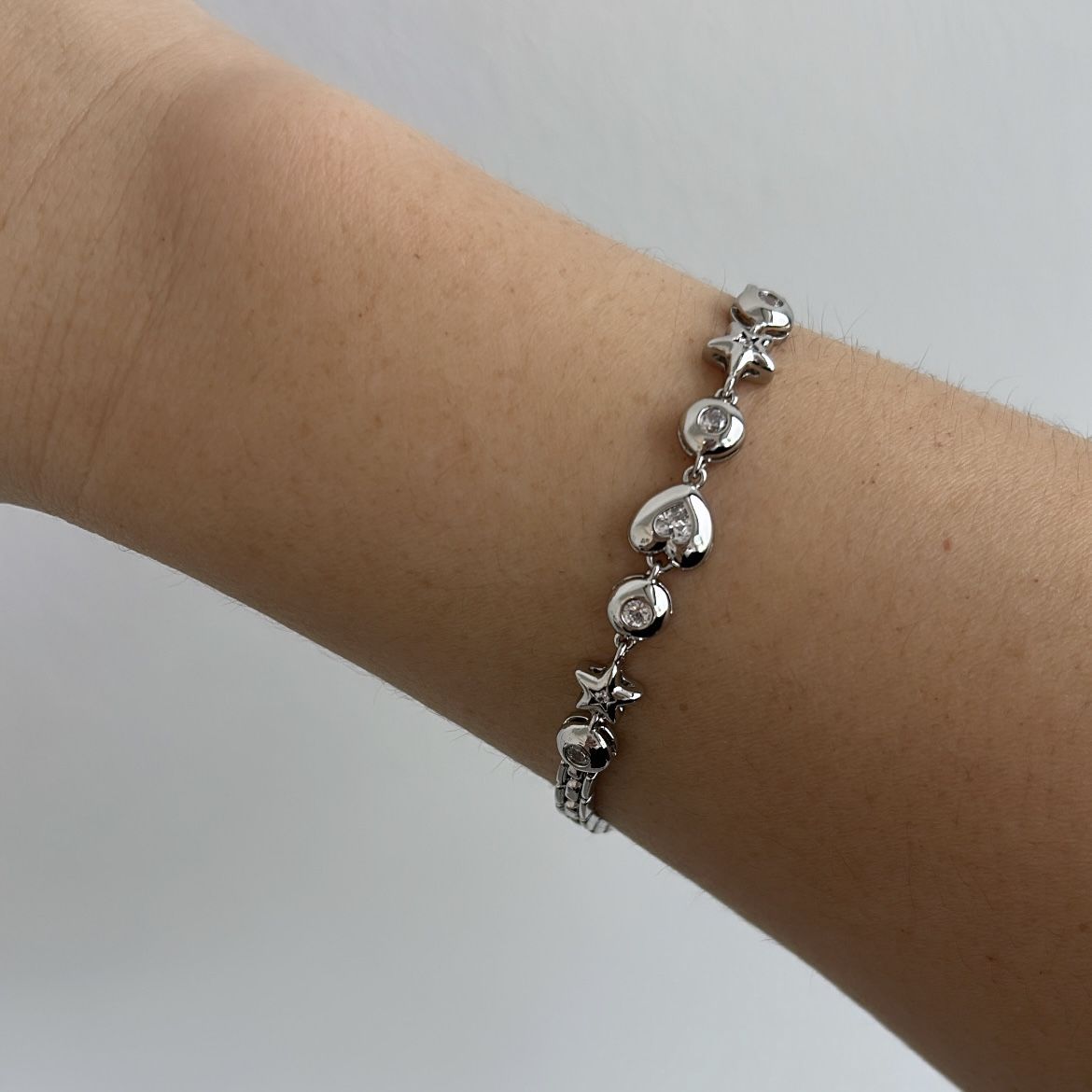 Vip Seri Taşlı Kalpli Yıldızlı Bileklik 19cm