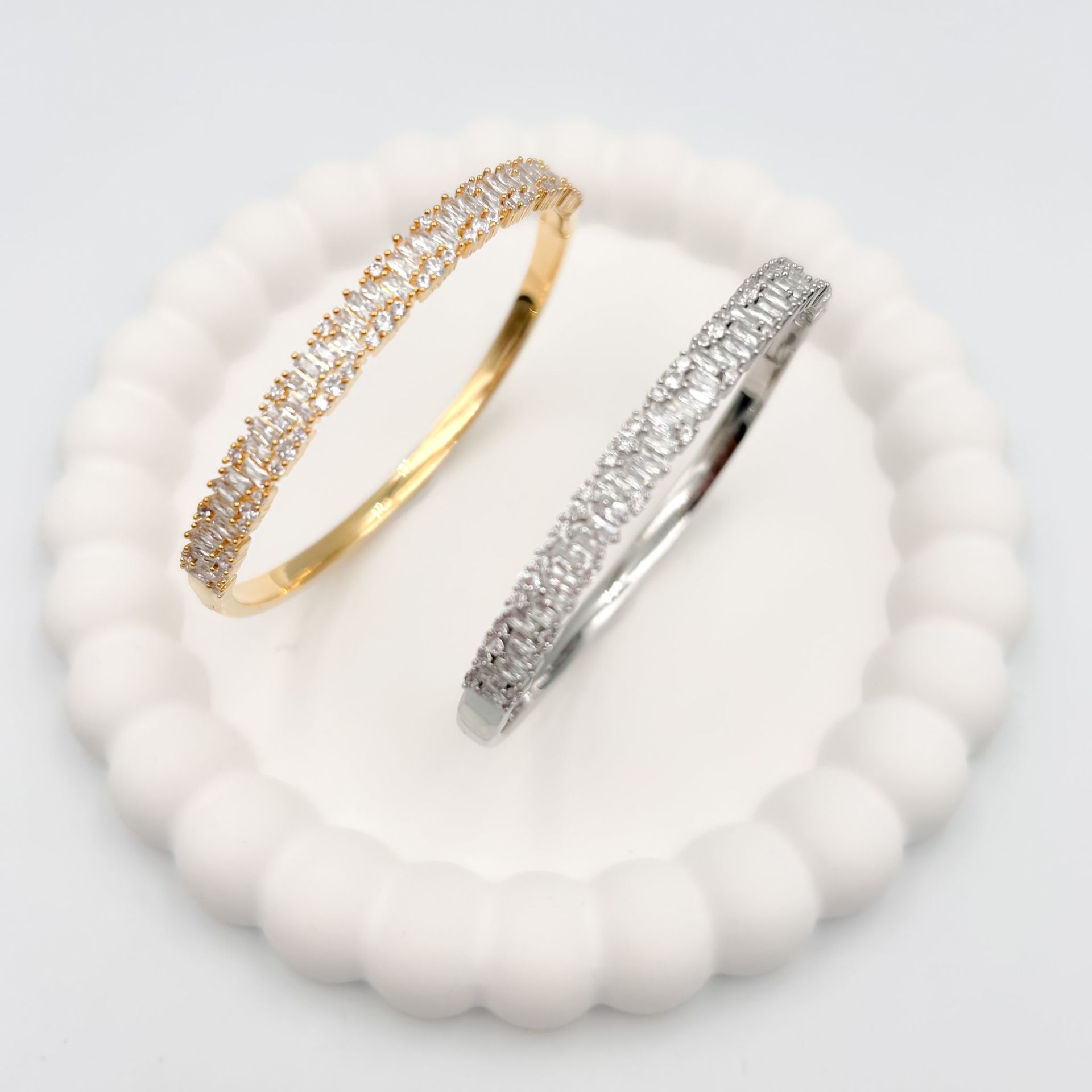 İthal Zirkon Baget Taşlı Kelepçe 17 cm