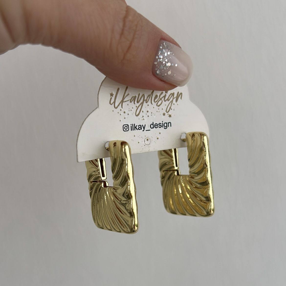 Özel Seri Köşeli Serenay Küpe