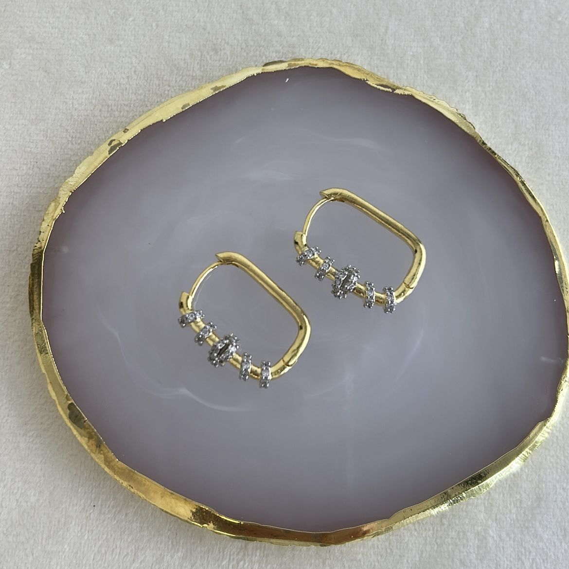 Özel Seri Köşeli Taşlı Oval Küpe 2cm