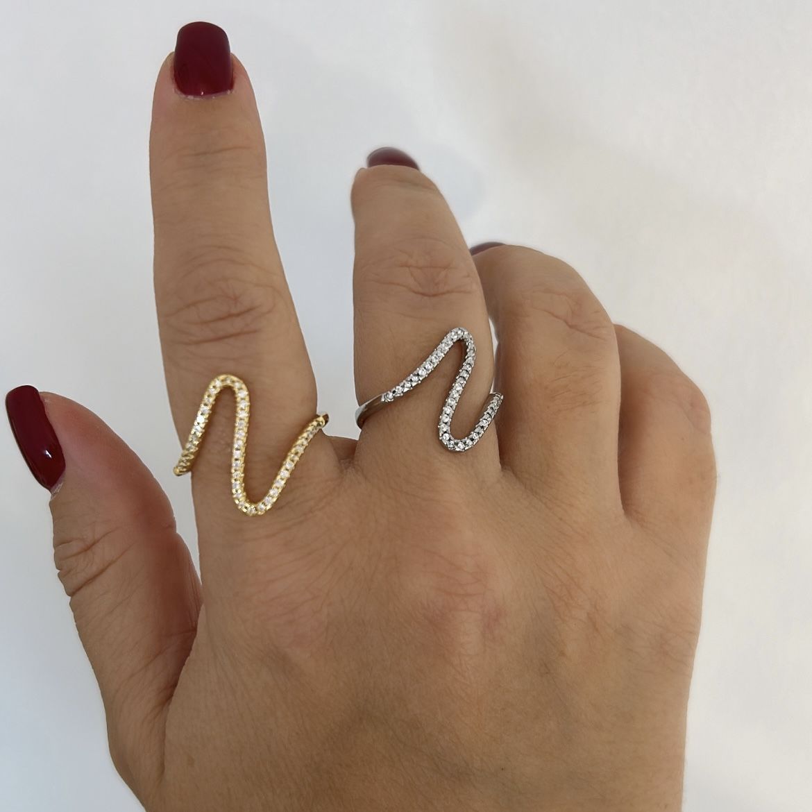 Özel Seri Zirkon Taşlı Kıvrım Yüzük (ayarlı)