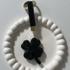 Siyah Taşlı Yonca Anahtarlık