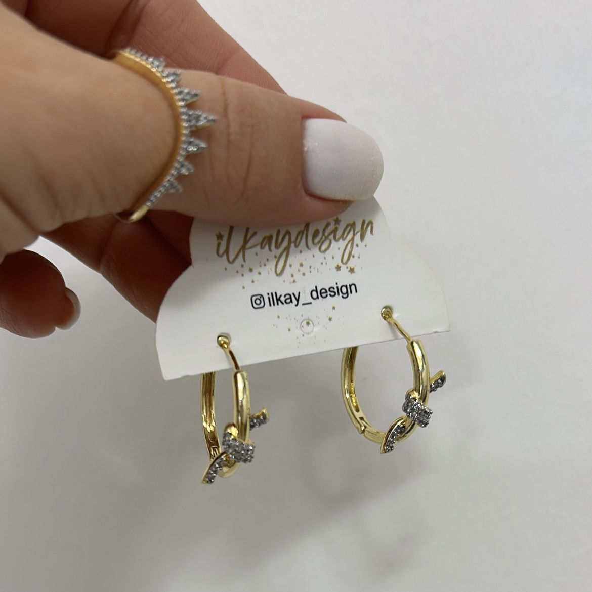 Özel Seri Zirkon Taşlı Düğüm Detaylı Küpe 2 cm