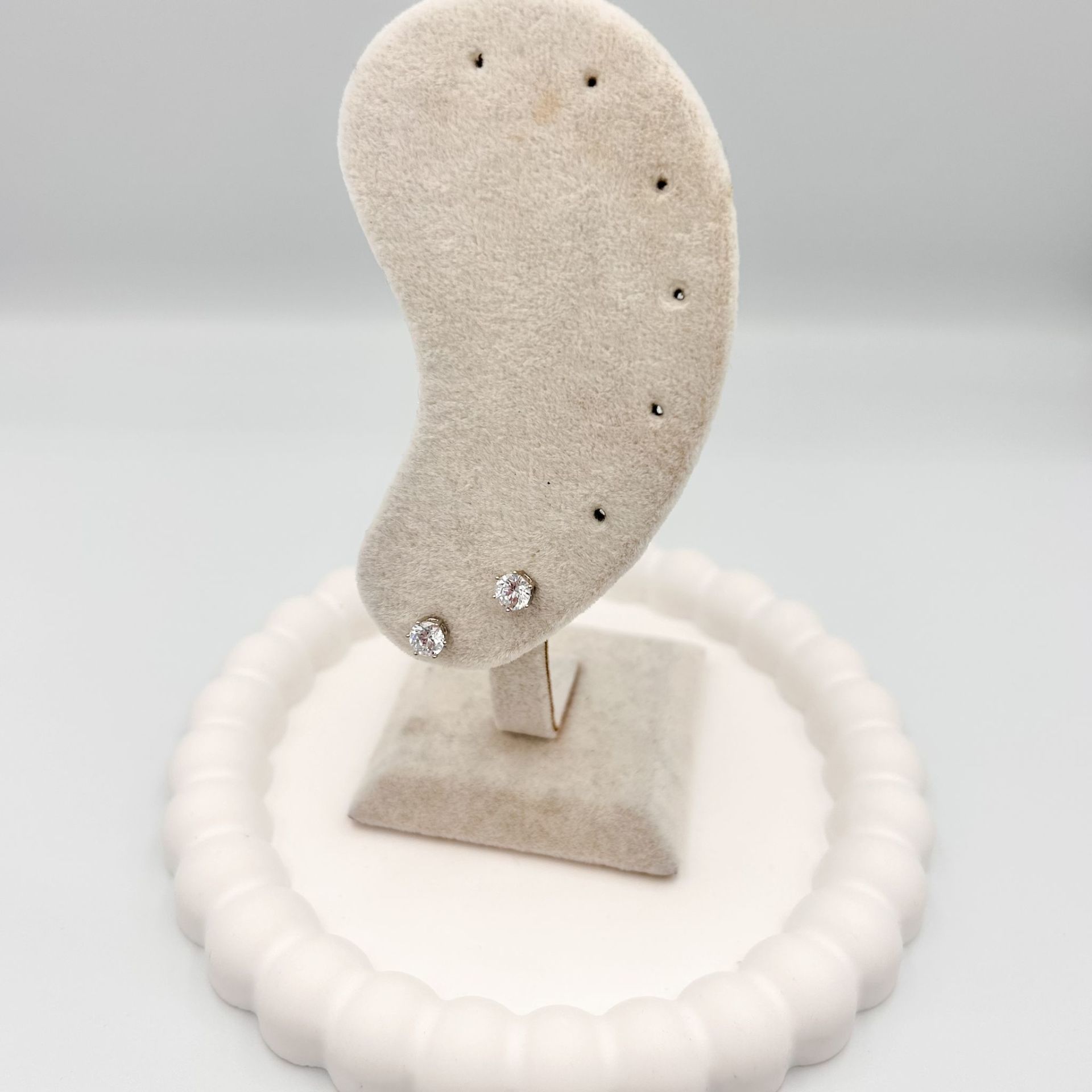 Vip Seri Zirkon Tek Taş Küpe