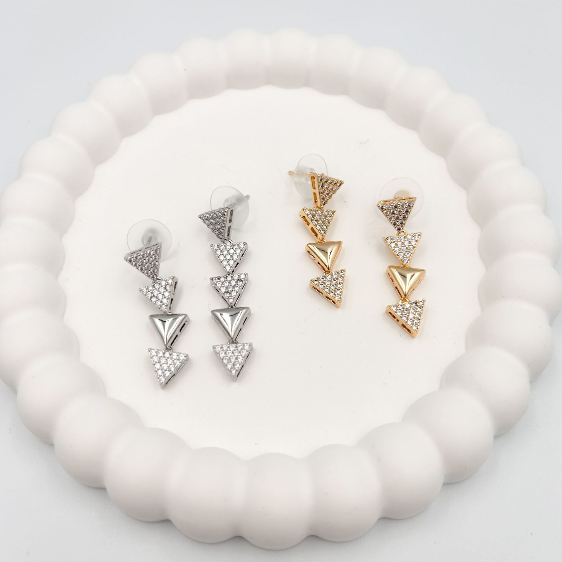 Özel Seri Zirkon Taşlı Küpe