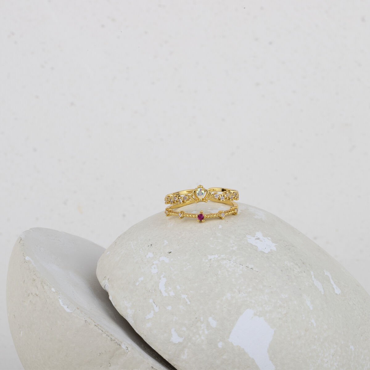 Özel Seri Zirkon Taşlı Taçlı Yüzük (AYARLI)